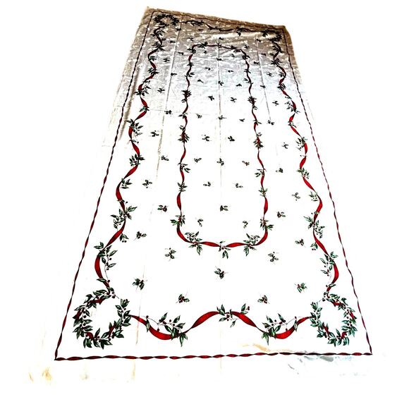 Christmas holiday tablecloth creamy white holly berries red ribbon border buffet - Picture 1 of 10